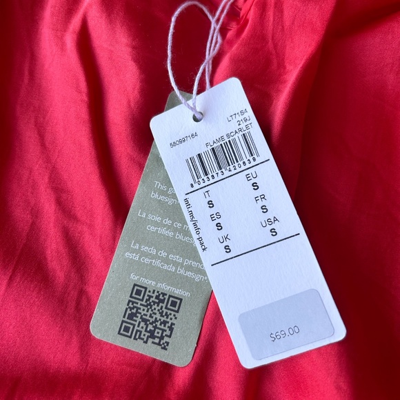 Flame Scarlet Orange Red Silk Intimissimi Small Silk Satin Top with V-neckline - Picture 2 of 3